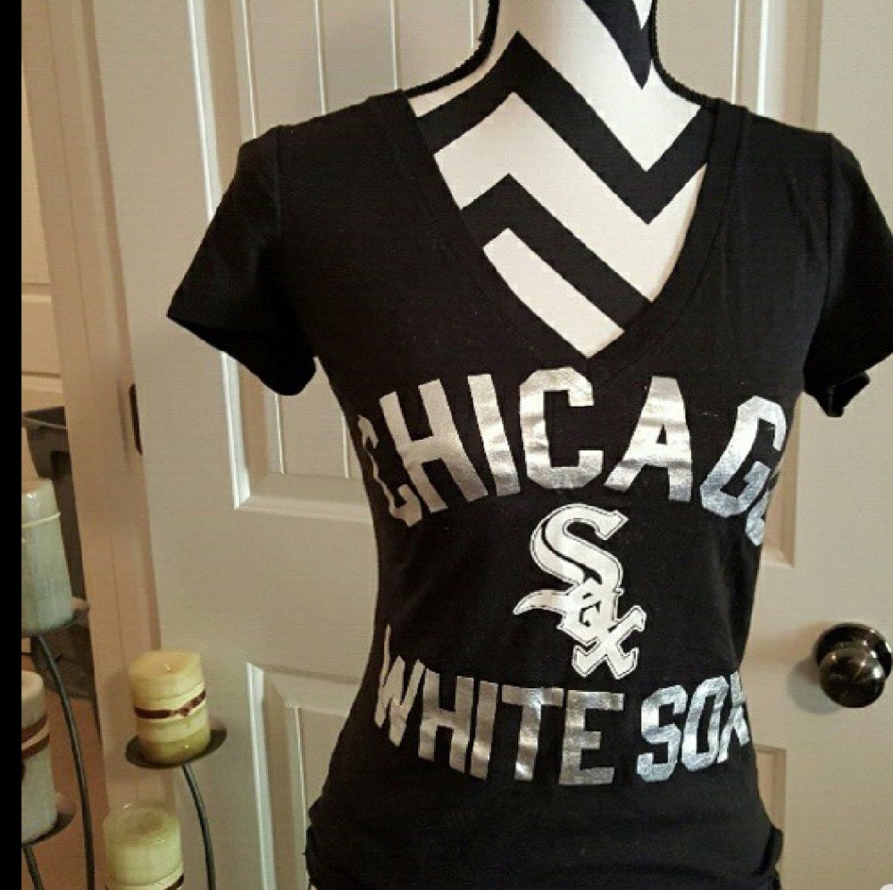 Bundle 2/$26-Victorias secret pink top